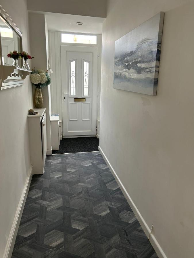 Light And Spacious Highcross Apartment Poulton-le-Fylde Eksteriør billede